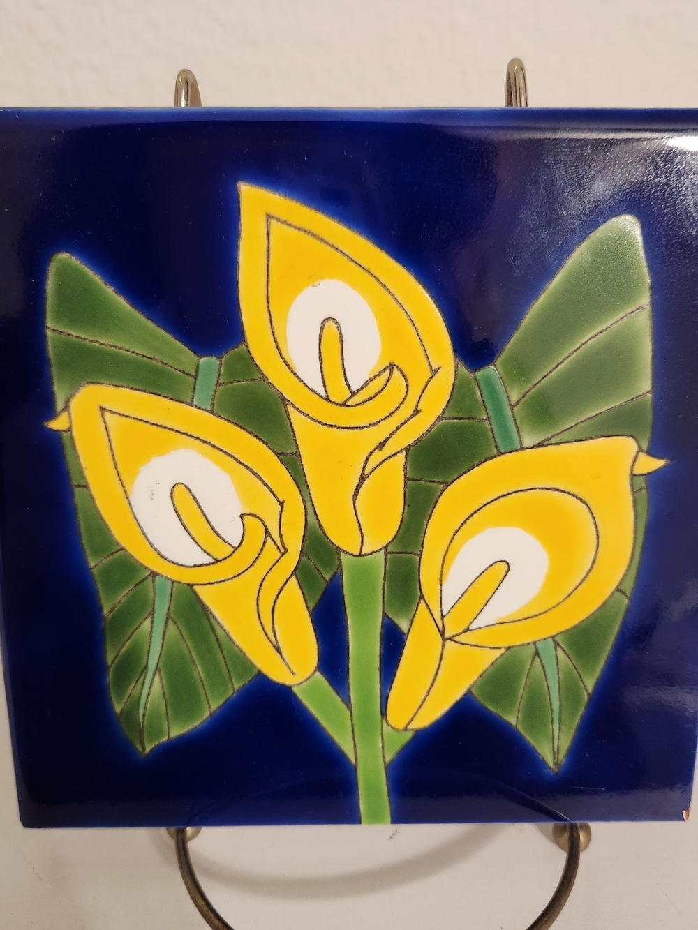 Hand-Painted Guatemalan Ceramic Calla Lily Tile Wall Art – Hecho en Guatemala